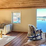 3 Bedroom Awesome In *