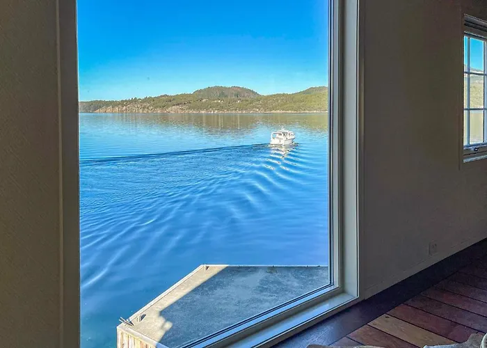 3 Bedroom Awesome In Casa vacanze *
