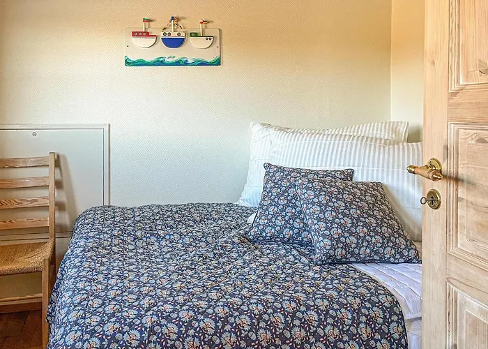 3 Bedroom Awesome In